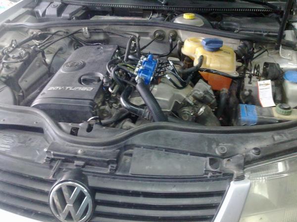 VW Passat, разположение на инжекторна рейка